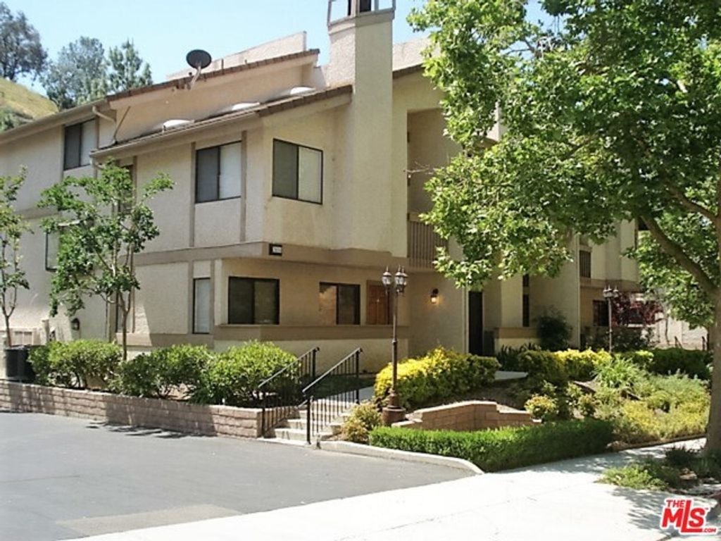 listing image 130729293349875189265