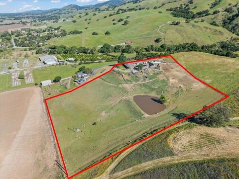 Photo of 4180 Canada Road, Gilroy, CA 95020 (MLS # ML82043808)