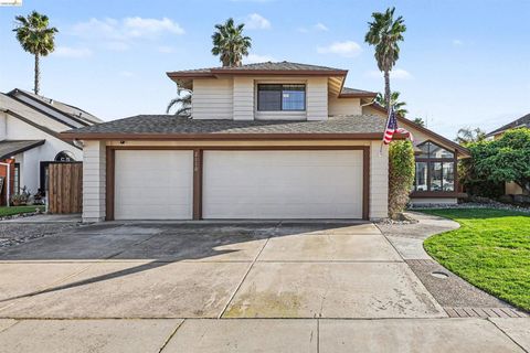 Photo of 2110 Largo Ct, Discovery Bay, CA 94505 (MLS # 41126149)