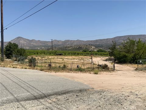 Photo of 4747 US Highway 138, Phelan, CA 92371 (MLS # IV26114618)