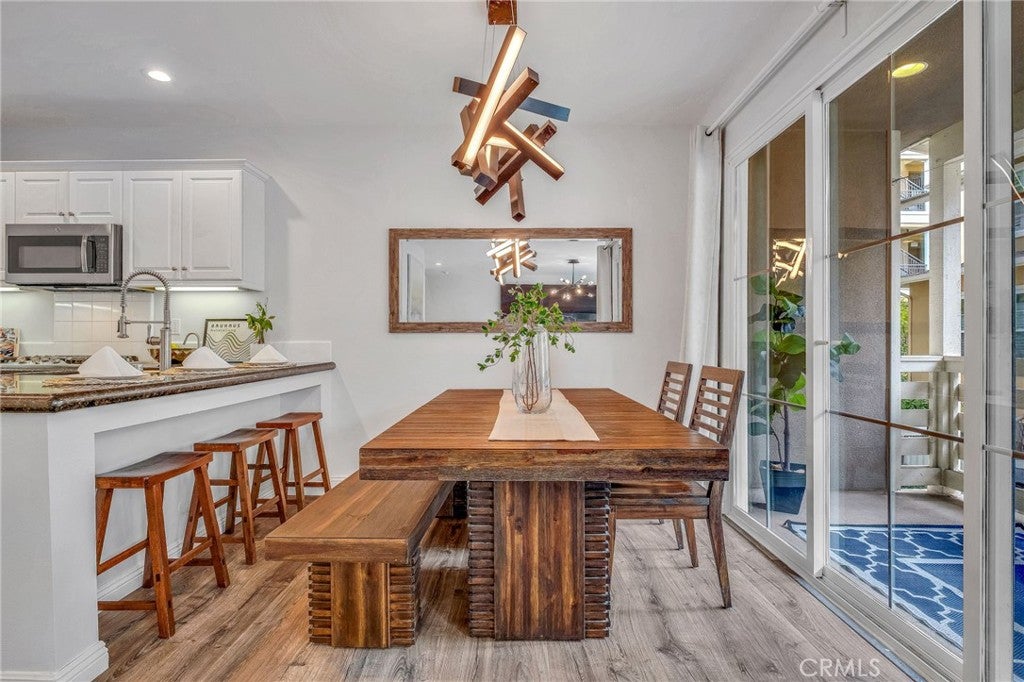 1800 Oak 328