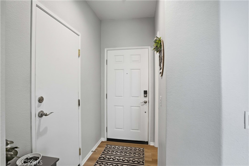 31082 Strawberry Tree