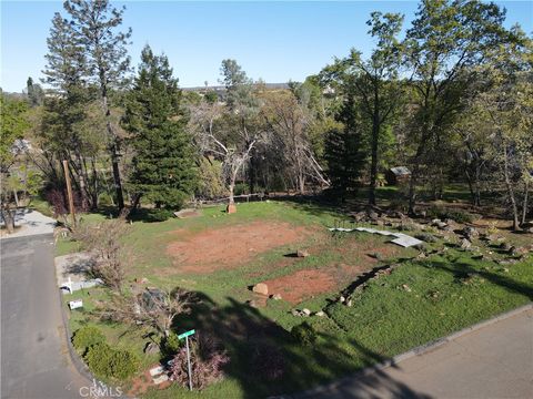 Photo of 231 Pinewood Drive, Paradise, CA 95969 (MLS # SN26048553)
