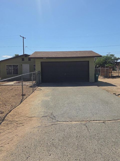 Photo of 6422 Palm View Avenue, 29 Palms, CA 92277 (MLS # 219147511DA)