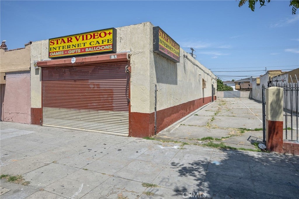 8312 S Broadway