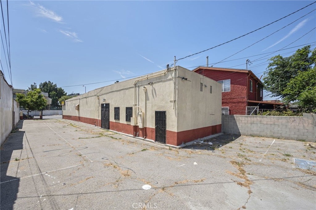 8312 S Broadway