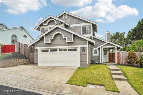 Photo of 109 Crownpointe Dr DR, Vallejo, CA 94591 (MLS # 41135628)