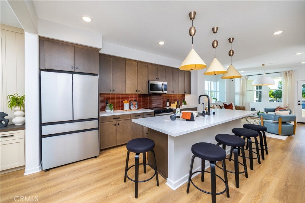 100 Tierra Lane