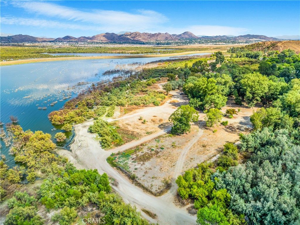 Photo of 0 Grand Avenue, Lake Elsinore, CA 92530 (MLS # IV25245473)