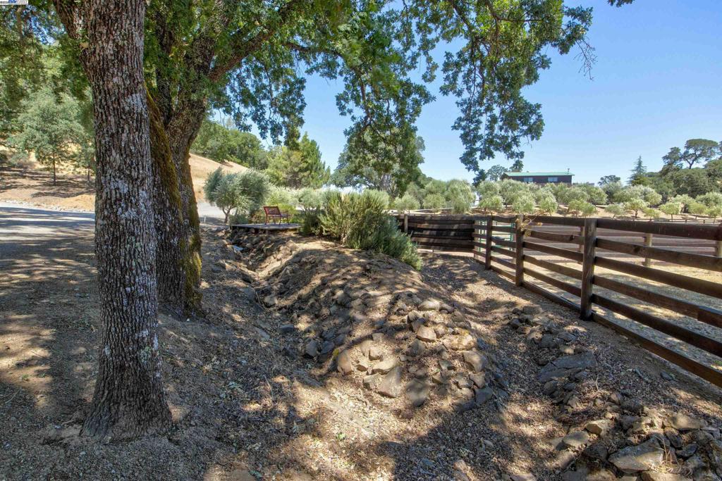 5281 Chiles Pope Valley Rd