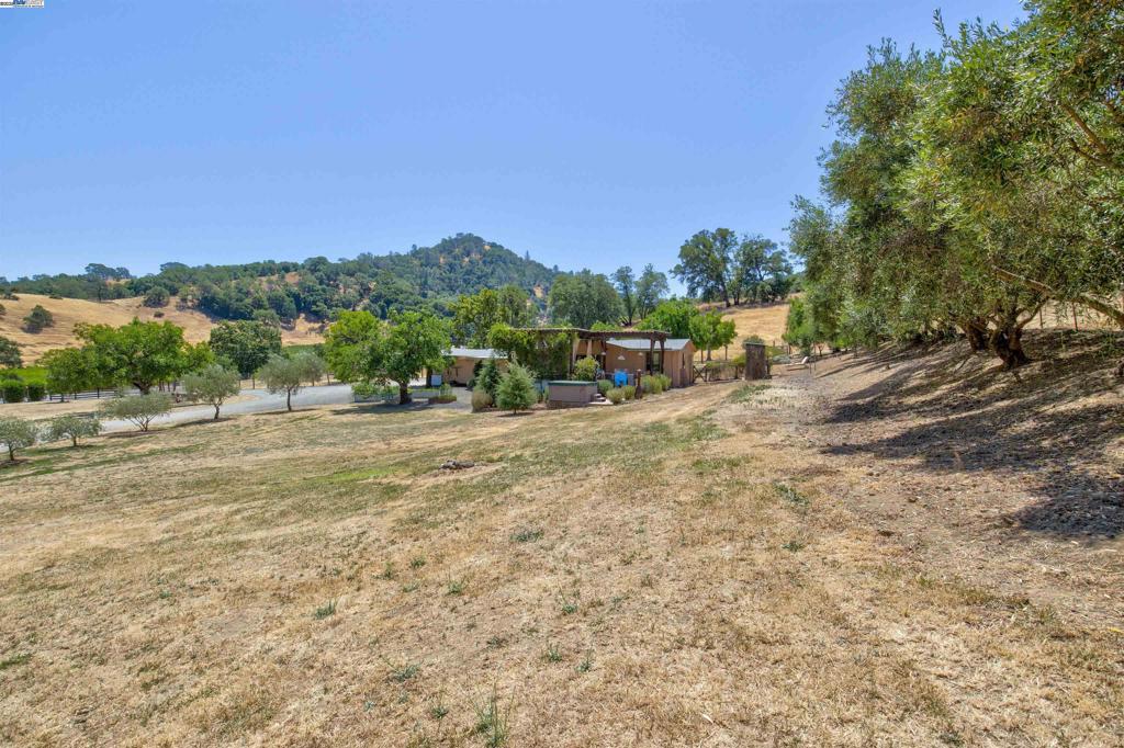 5281 Chiles Pope Valley Rd