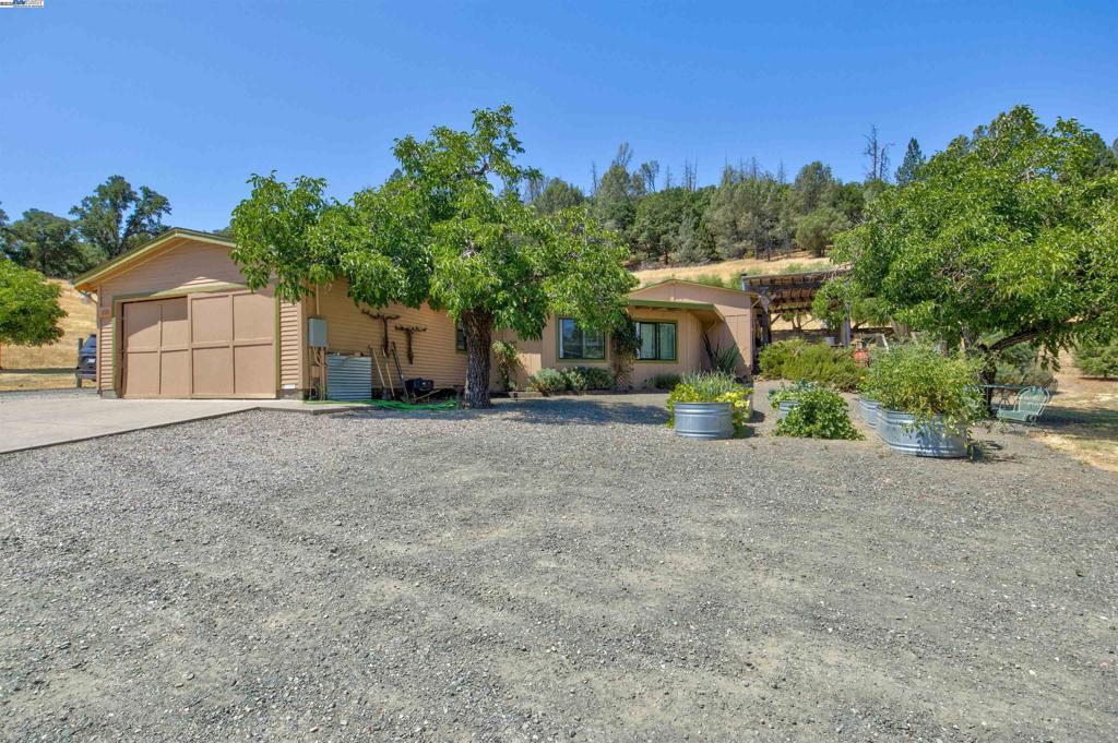 5281 Chiles Pope Valley Rd