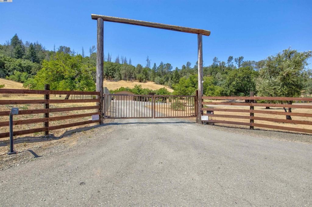 5281 Chiles Pope Valley Rd