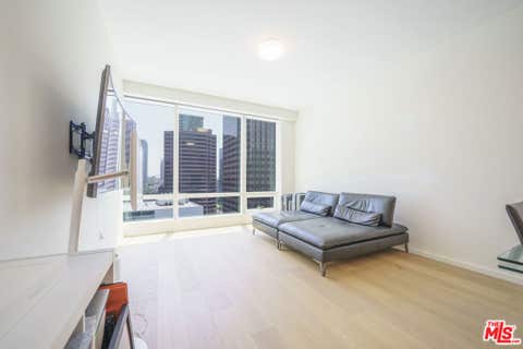 Photo of 877 Francisco Street #1208, Los Angeles, CA 90017 (MLS # 26872723)