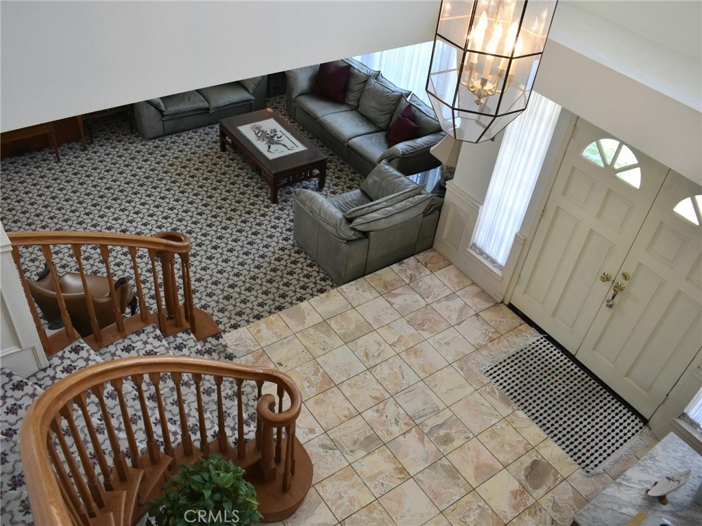 1046 W Westridge Court