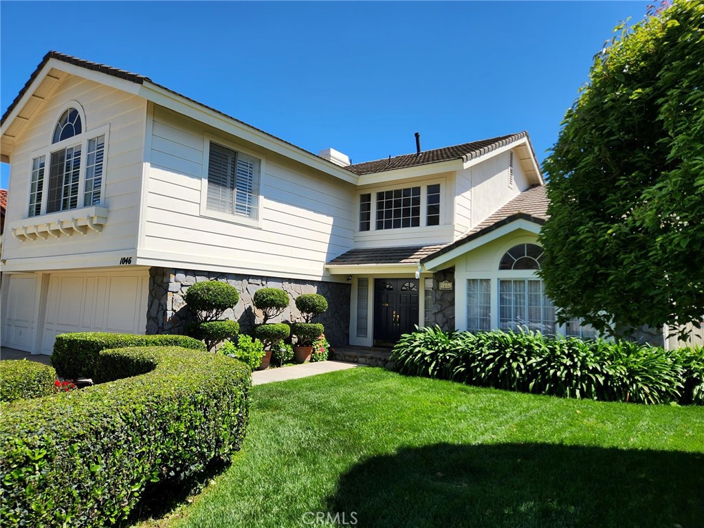1046 W Westridge Court