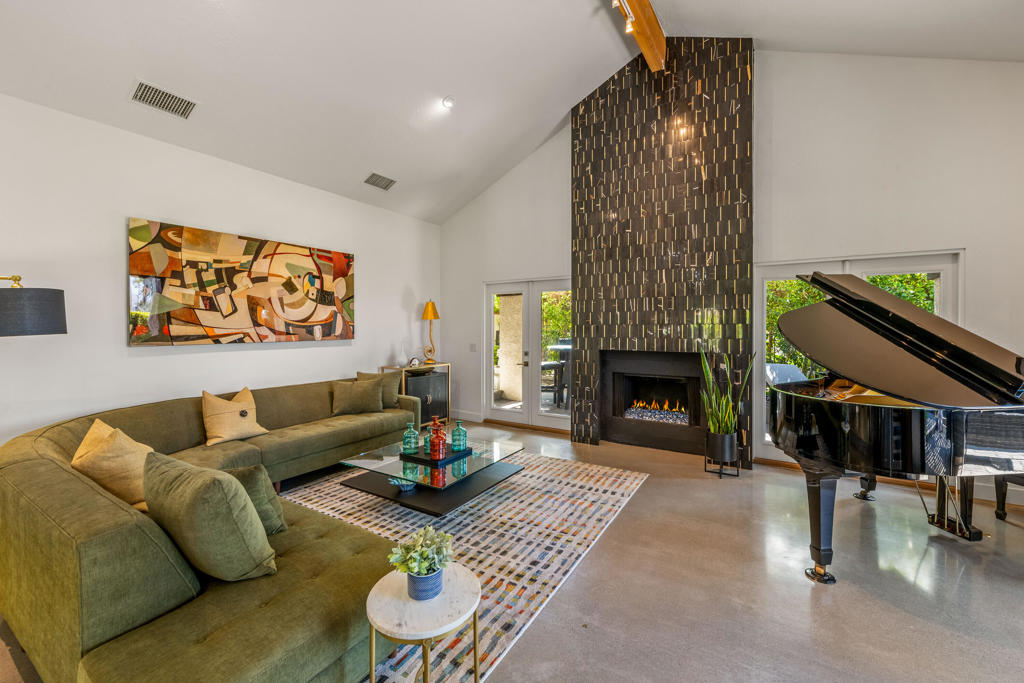 Casas de Seville - Residential