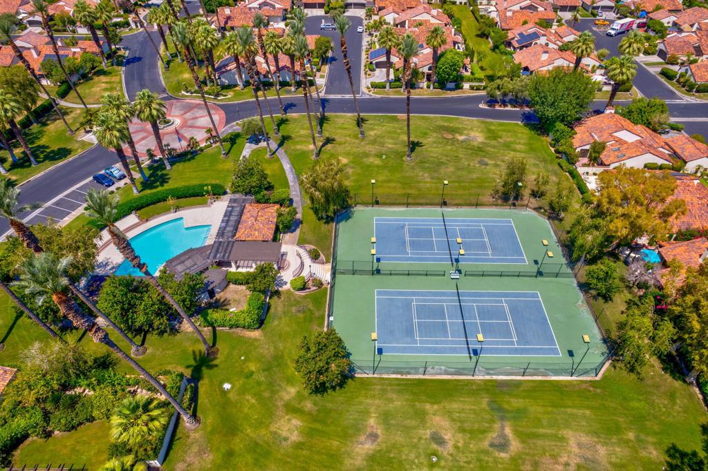 Casas de Seville - Residential