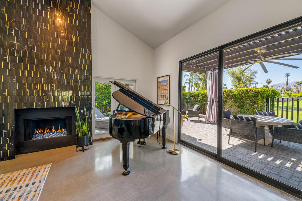 Casas de Seville - Residential