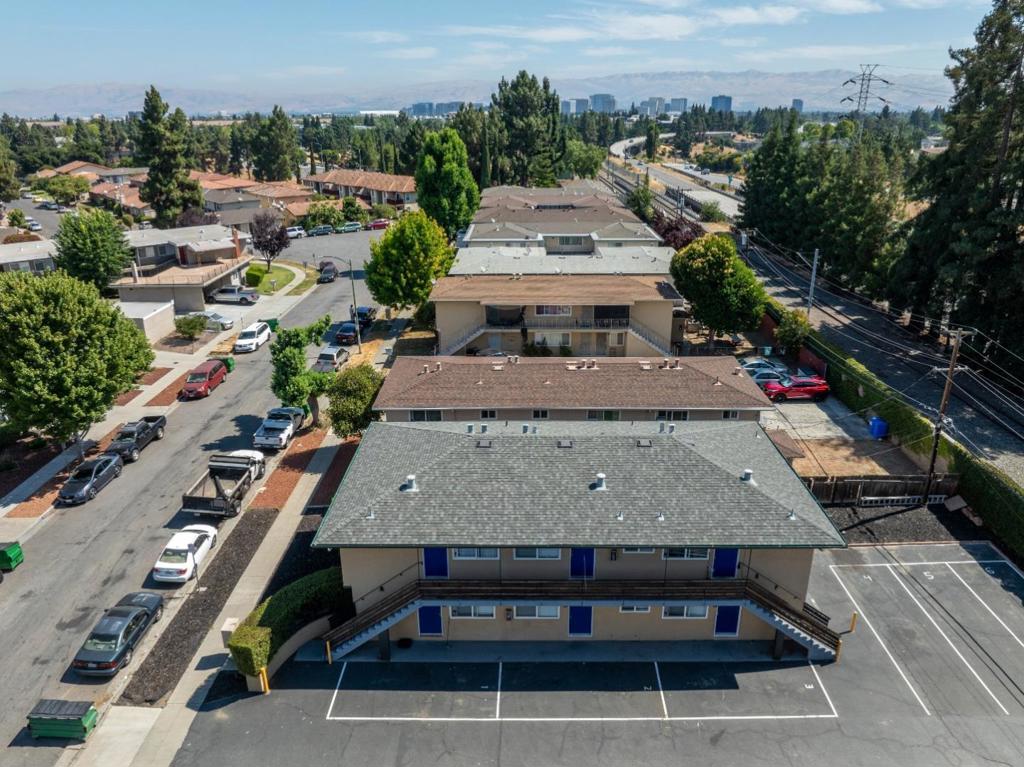 Fantastic investment opportunity with well maitained, updated units in coveted central SJ location. Close to vibrant downtown SJ,Willow Glens charm,SJ City college, ez for commuters near 101,280,680. Recent improvements on all but one unit include: New floors,paint,appliances,windows,fixtures, & landscaping. Decks checked need no required work. Own the nicest units on the street. Clean and easy to own. Owner MAY carry 1st short term with good downpayment.