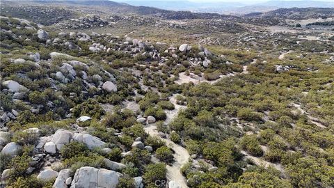 Photo of 1 Ridgecrest, Aguanga, CA 92536 (MLS # SW25269456)