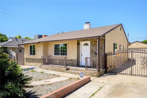 Photo of 6607 Riverton AVE, North Hollywood, CA 91606 (MLS # GD26102124)