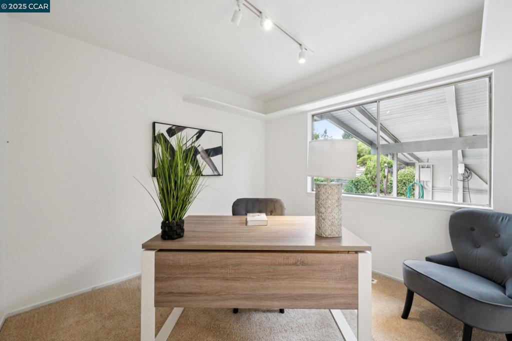DEL REY - Residential