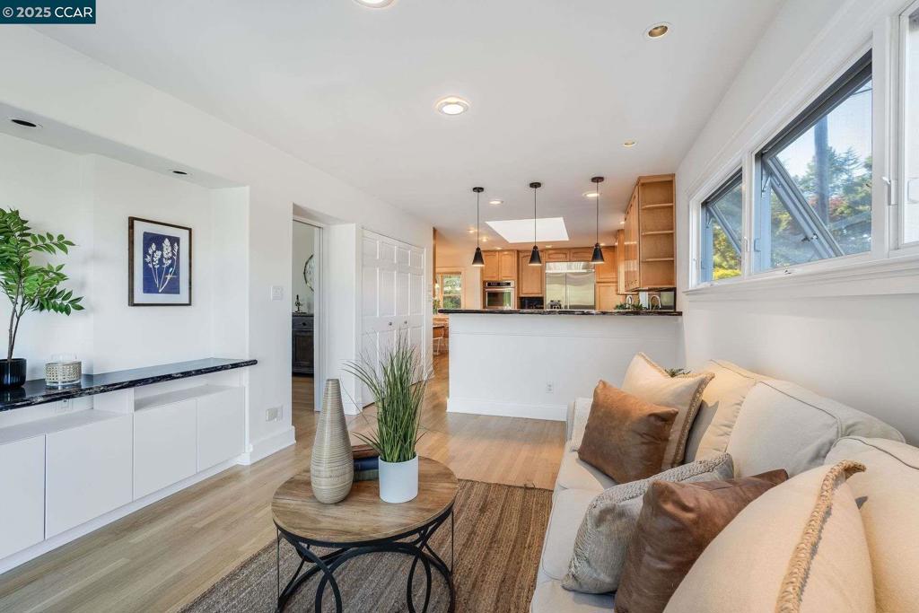 DEL REY - Residential