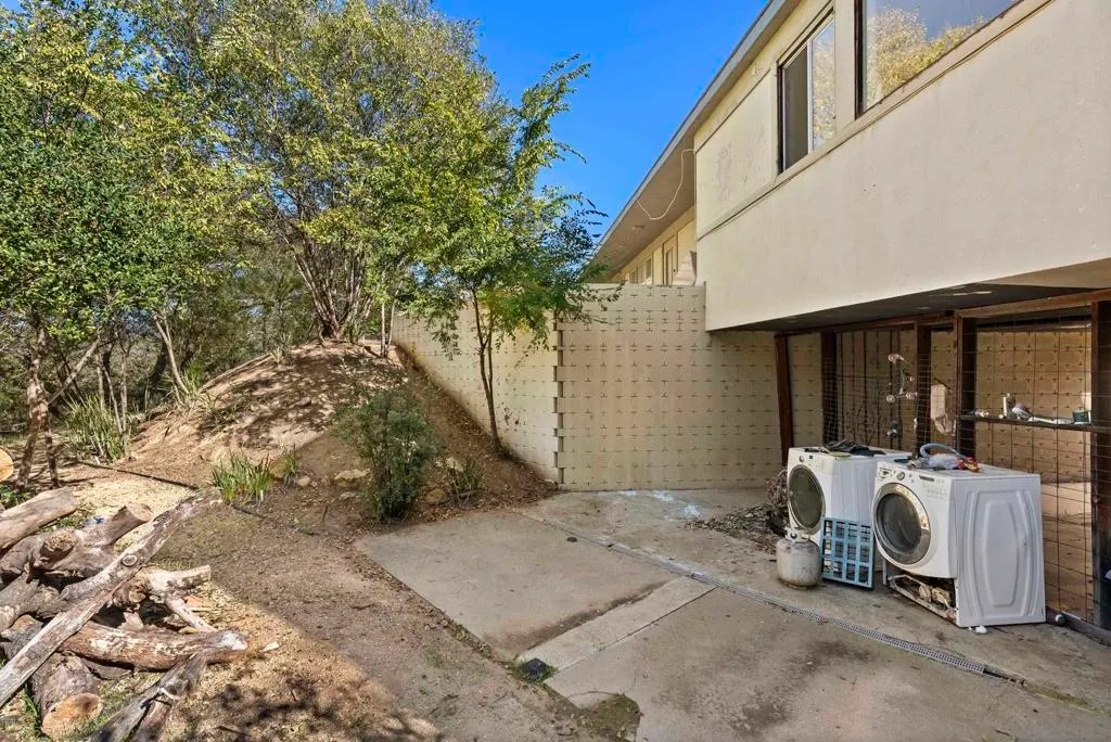 Valley Center, California 92082, United States, 3 Bedrooms Bedrooms, ,4 BathroomsBathrooms,Residential,Active,256744