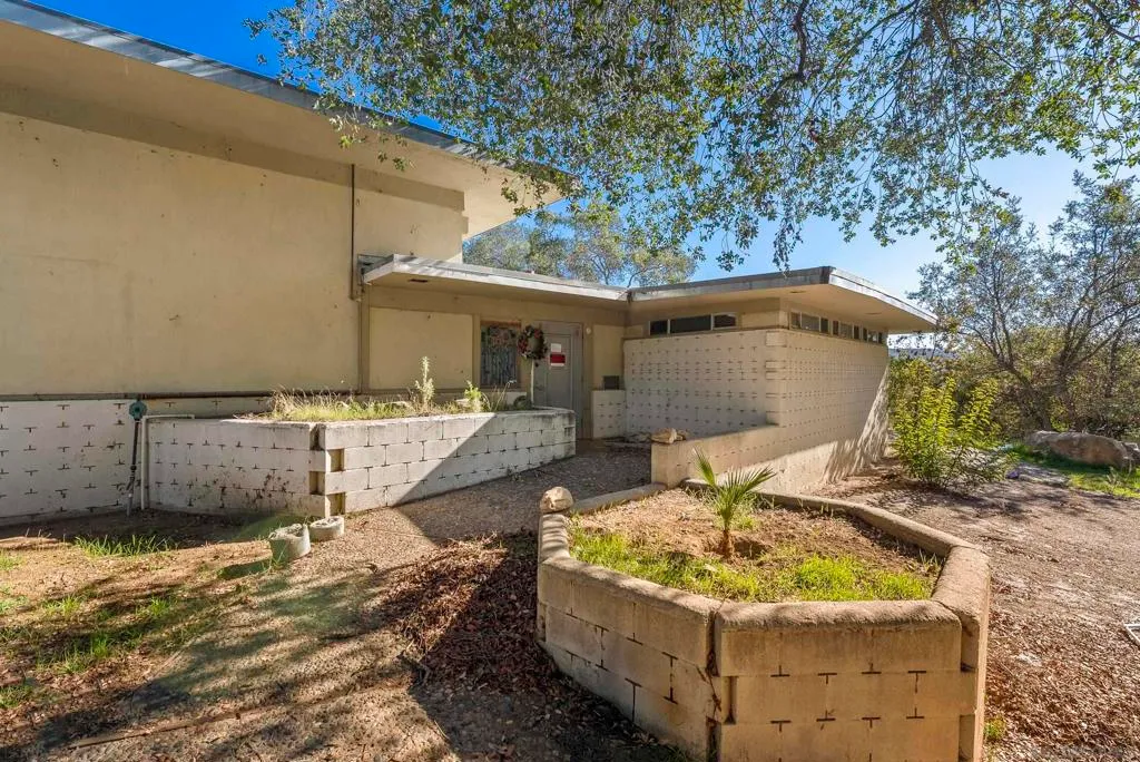 Valley Center, California 92082, United States, 3 Bedrooms Bedrooms, ,4 BathroomsBathrooms,Residential,Active,256744