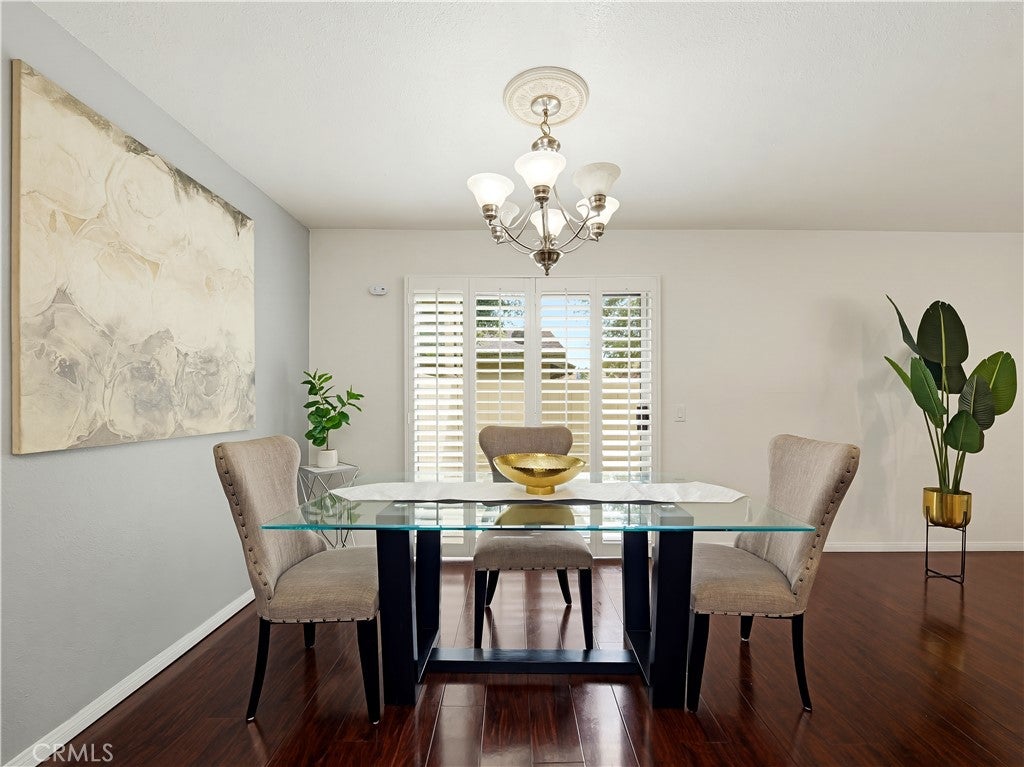 1047 W Francis A