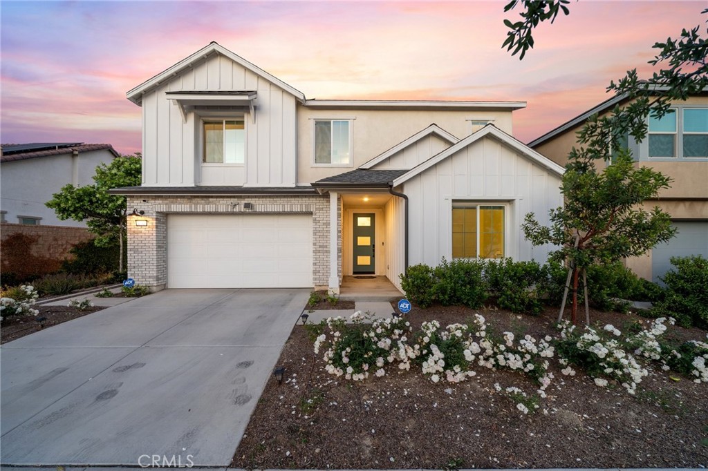 4745 S Mae Way