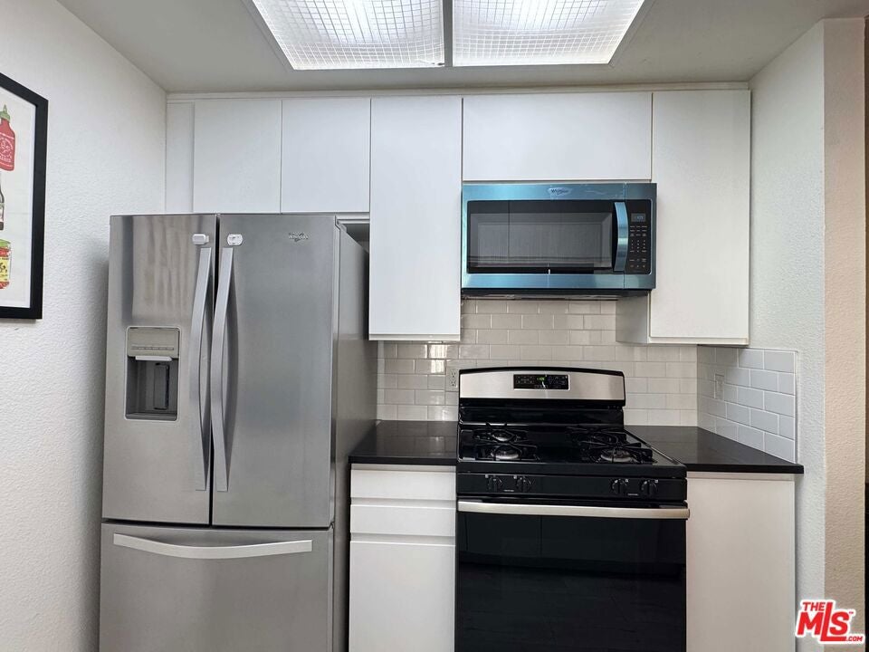 19350 Sherman Way 318