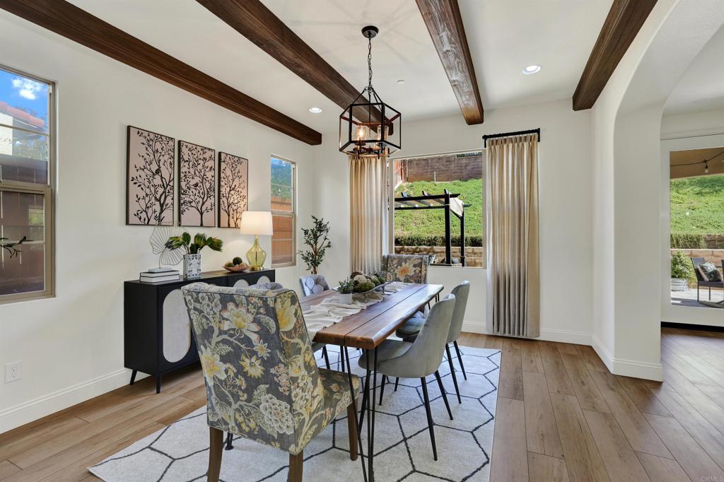 6640 Hollyleaf Court