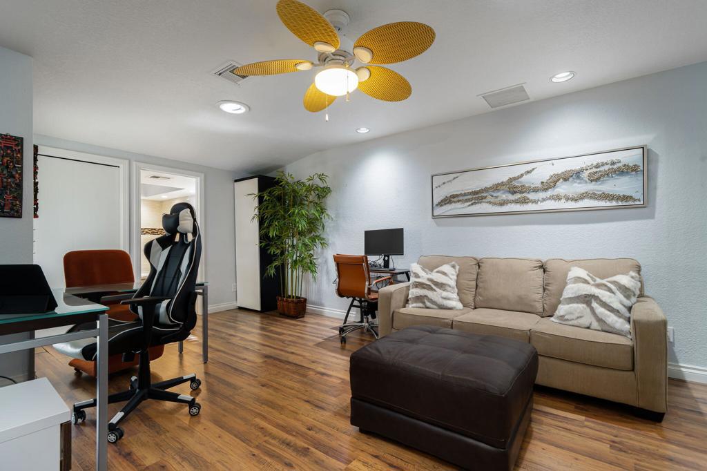 Los Lagos - Residential