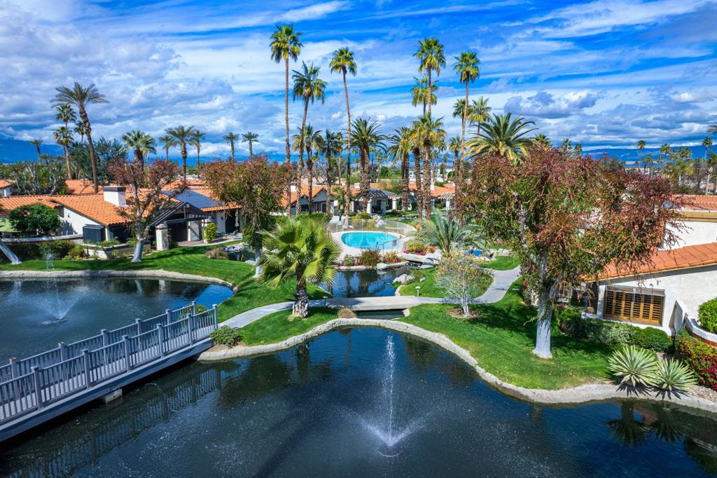 Los Lagos - Residential