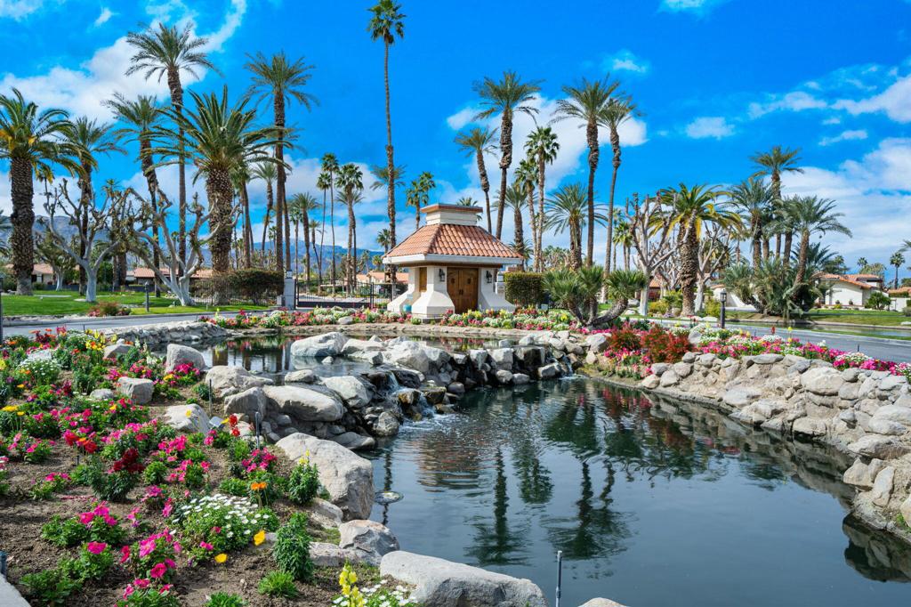 Los Lagos - Residential