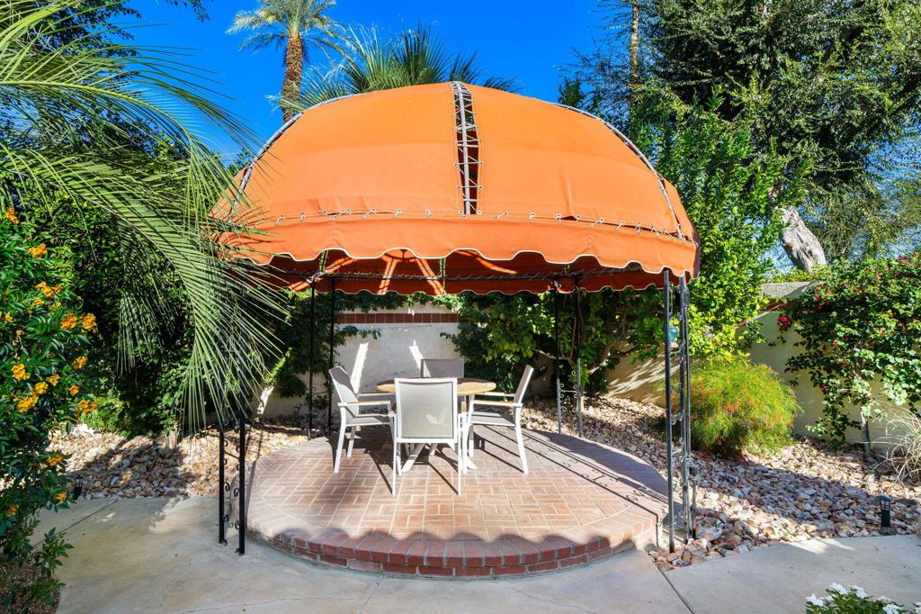 Los Lagos - Residential