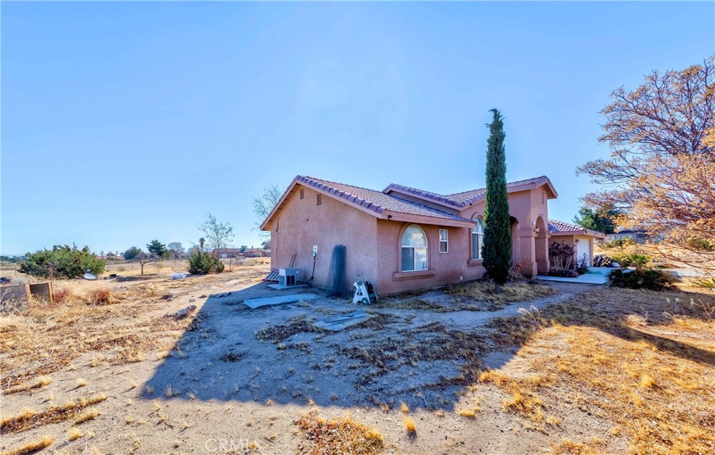 9875 Sahara Road