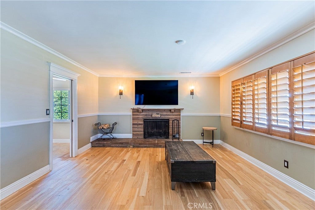 1609 W Workman