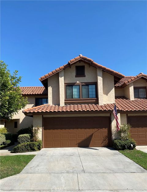 1225 Lima Circle 18 Placentia CA 92870