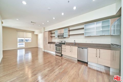 Photo of 1234 Wilshire Boulevard #535, Los Angeles, CA 90017 (MLS # 26658863)