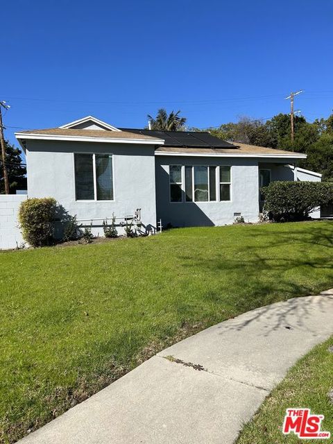 Photo of Los Angeles, CA 90066 (MLS # 26673569)