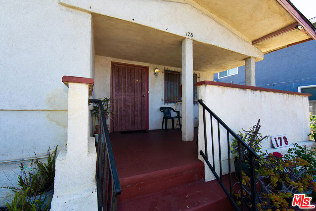 178 N Mariposa Avenue
