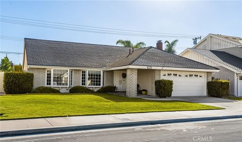 17532 Montbury Huntington Beach CA 92649