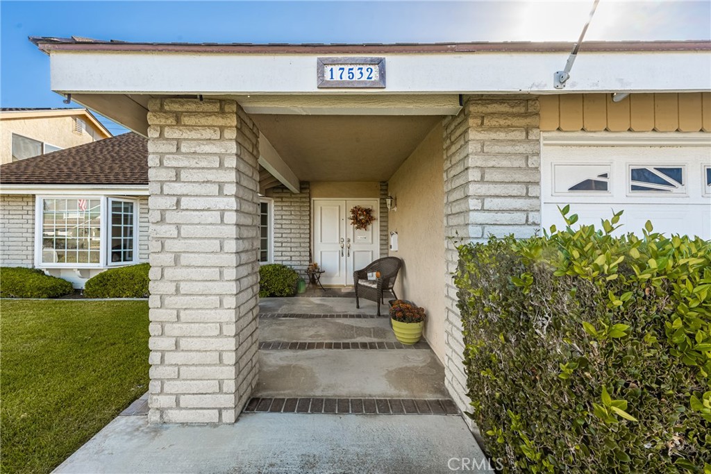 17532 Montbury