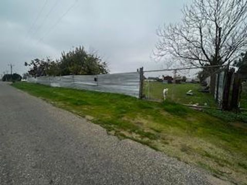 Photo of 24264 Avenue 24 Ave, Chowchilla, CA 93610 (MLS # ML82029250)