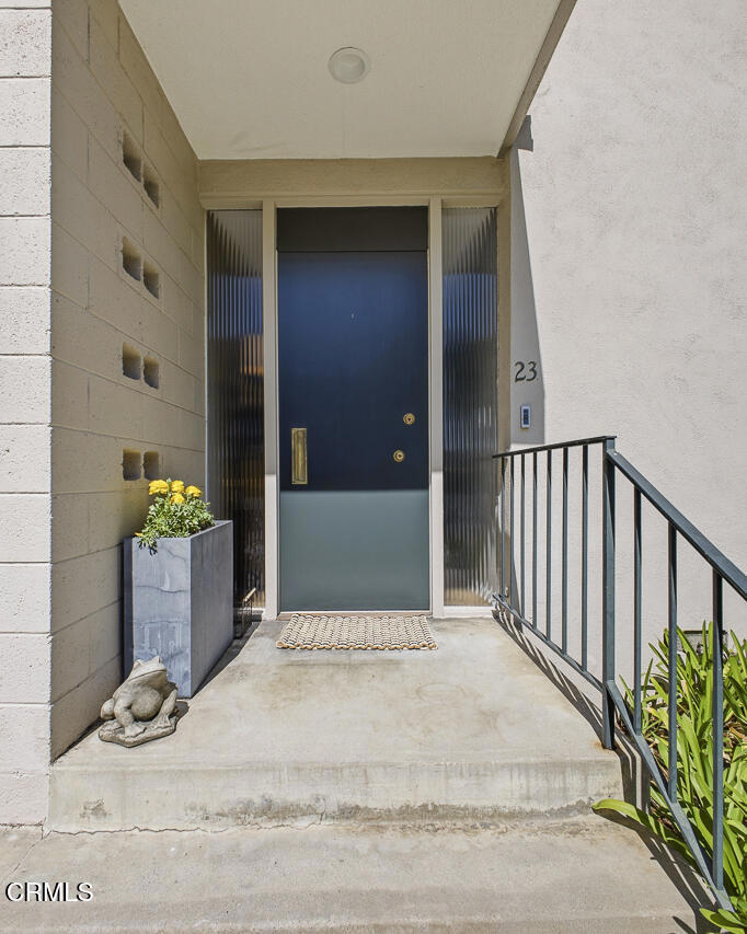 1000 S Orange Grove Boulevard 23