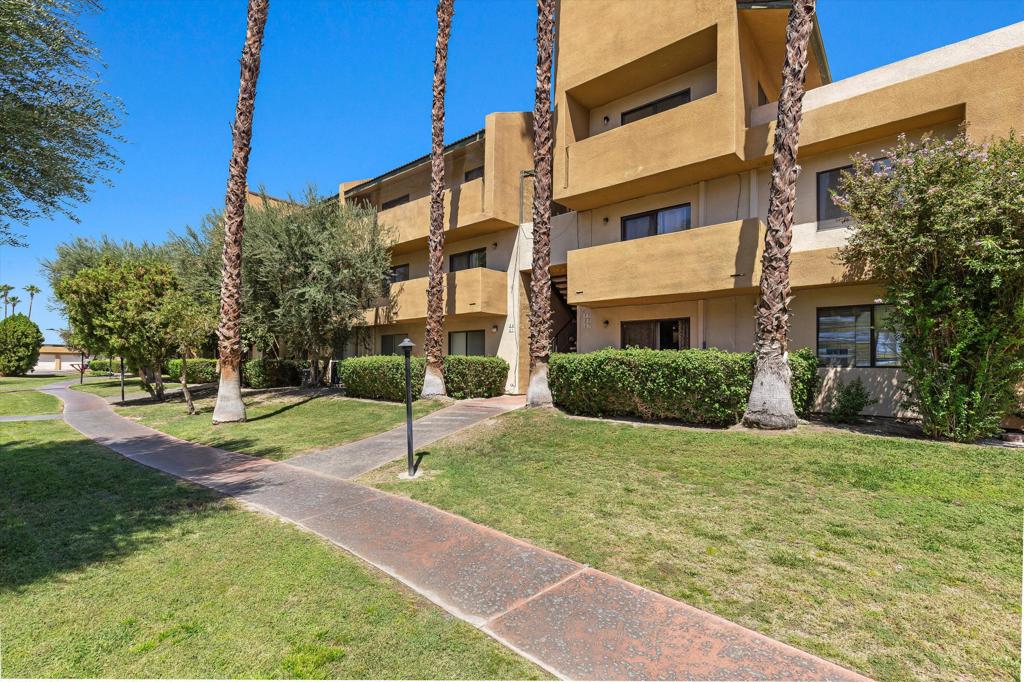 Cathedral Villas - Residential