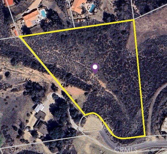 3.44 acres located in beautiful Lake Mathews, just 10-15 minutes from the 15 freeway east of Corona and Dos Lagos shopping and entertainment. Movies, restaurants, golfing and 30-40 minutes to Temecula Wine Country.